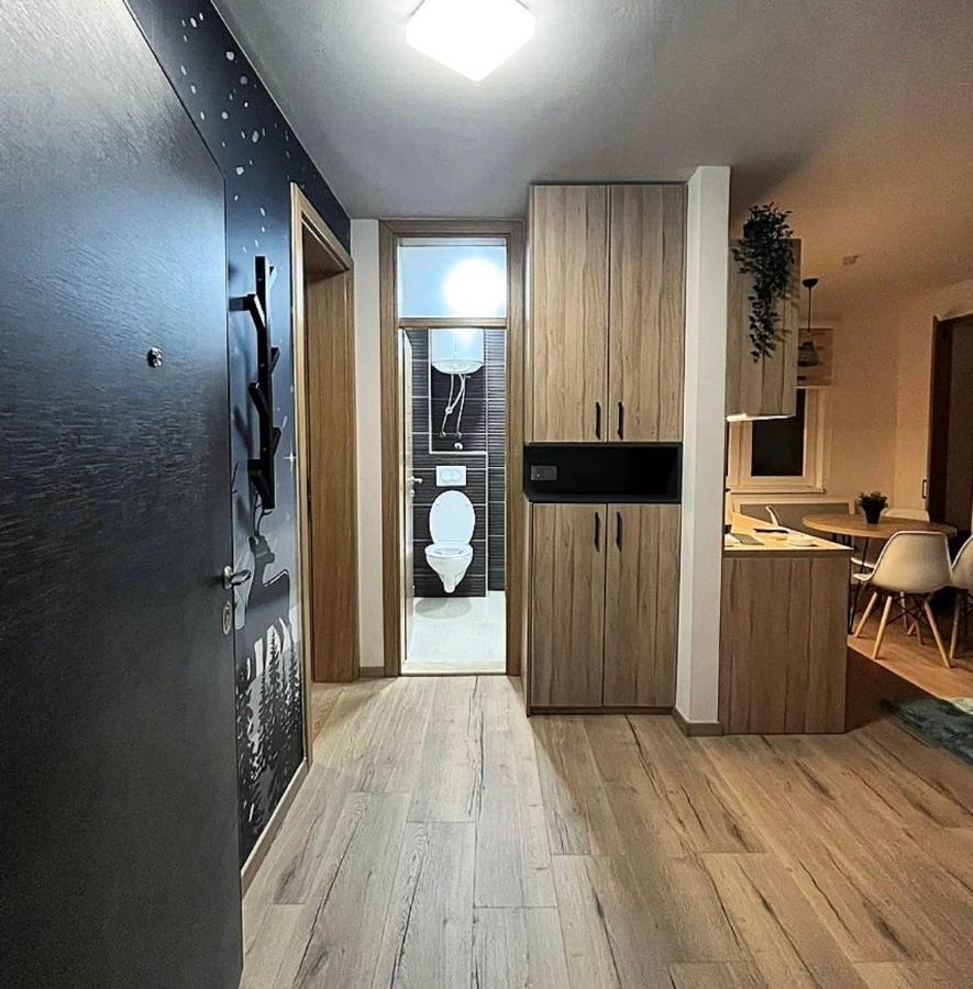 Mons Apartments Τζαχορίνα Εξωτερικό φωτογραφία